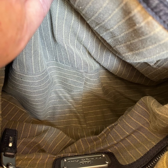 Tulah Ray Gray Distressed Leather Split Zip Satchel GUC - Picture 6 of 13